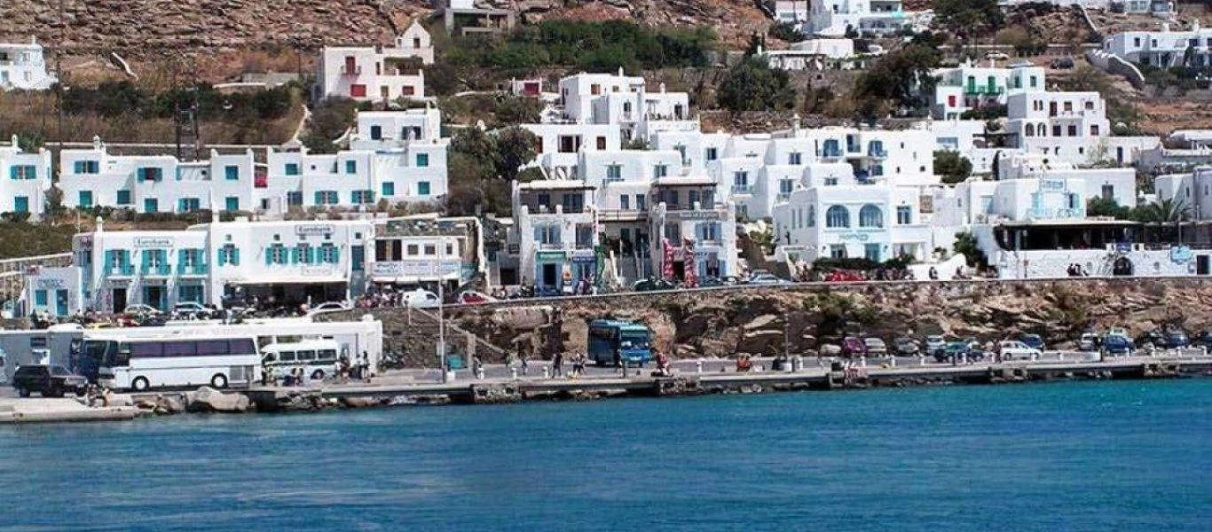 Μύκονος: Χειροπέδες σε δύο αλλοδαπούς - Απέσπασαν διά της βίας ρολόι αξίας 2.000 ευρώ από πεζό